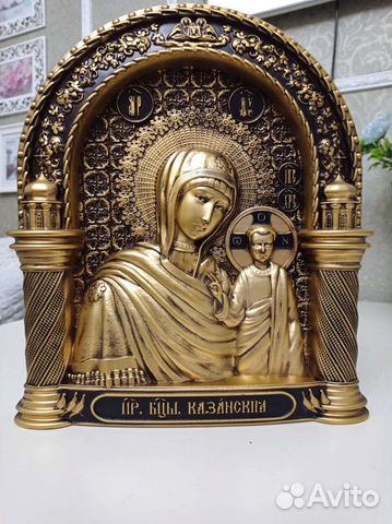 Резная Икона Казанской Божьей Матери Резная Икона Казанской Божьей Матери