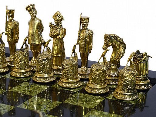 Áðîíçîâûå øàõìàòû ñ äîñêîé èç çìååâèêà êóïèòü ñ äîñòàâêîé Áðîíçîâûå øàõìàòû ñ äîñêîé èç çìååâèêà