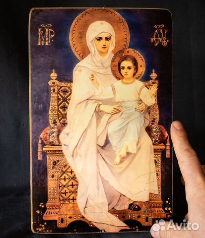 Икона деревянная "Богоматерь на престоле" Икона деревянная "Богоматерь на престоле"