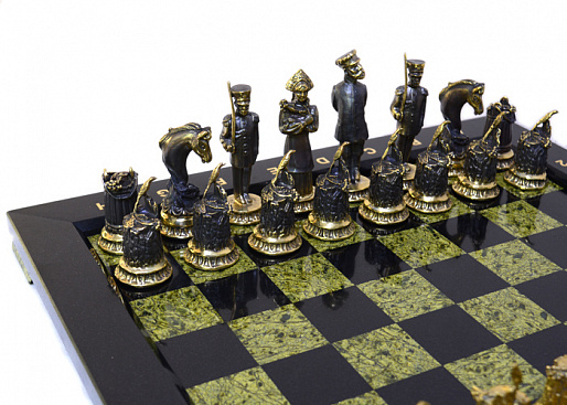 Áðîíçîâûå øàõìàòû ñ äîñêîé èç çìååâèêà êóïèòü ñ äîñòàâêîé Áðîíçîâûå øàõìàòû ñ äîñêîé èç çìååâèêà
