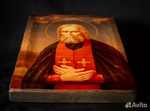 Икона "Св. Серафим Саровский" с ковчегом Икона "Св. Серафим Саровский" с ковчегом
