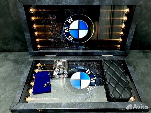 Эксклюзивные нарды под стеклом «BMW» Эксклюзивные нарды под стеклом «BMW»