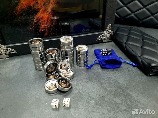 Подарочные нарды под стеклом «Царь зверей» Подарочные нарды под стеклом «Царь зверей»