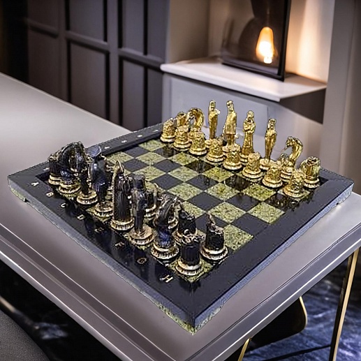 Áðîíçîâûå øàõìàòû ñ äîñêîé èç çìååâèêà êóïèòü ñ äîñòàâêîé Áðîíçîâûå øàõìàòû ñ äîñêîé èç çìååâèêà