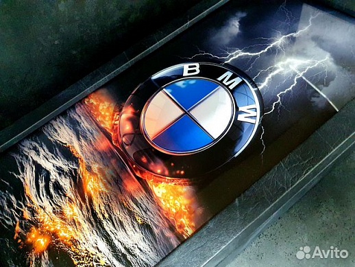 Эксклюзивные нарды под стеклом «BMW» Эксклюзивные нарды под стеклом «BMW»