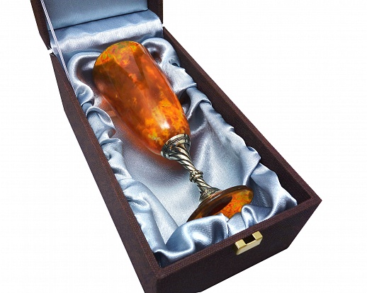 Подарочный бокал для шампанского из камня (янтарь)