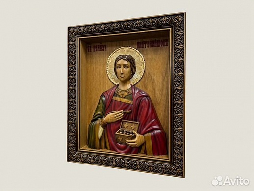 Святой Пантелеймон резная икона из дерева Святой Пантелеймон резная икона из дерева
