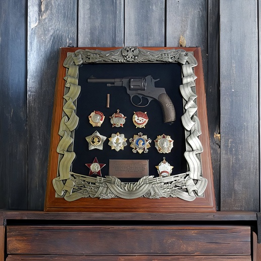 Ïàííî ñ ðåâîëüâåðîì Íàãàí è íàãðàäàìè ÑÑÑÐ êóïèòü ñ äîñòàâêîé Ïàííî ñ ðåâîëüâåðîì Íàãàí è íàãðàäàìè ÑÑÑÐ