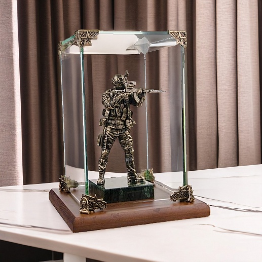 Áðîíçîâàÿ ñòàòóýòêà "Ñïåöíàçîâåö íà êàìíå" â ñòåêëÿííîé êîðîáêå êóïèòü ñ äîñòàâêîé Áðîíçîâàÿ ñòàòóýòêà "Ñïåöíàçîâåö íà êàìíå" â ñòåêëÿííîé êîðîáêå