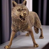 Бронзовая скульптура «Волк»