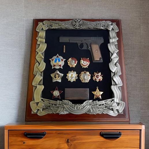 Äåðåâÿííàÿ êëþ÷íèöà ñ ïèñòîëåòîì ÒÒ è íàãðàäàìè ÂΠêóïèòü ñ äîñòàâêîé Äåðåâÿííàÿ êëþ÷íèöà ñ ïèñòîëåòîì ÒÒ è íàãðàäàìè ÂÎÂ